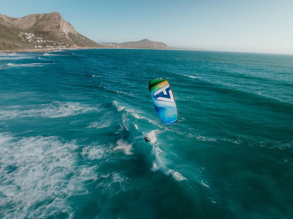Flow_action 2_Dylan Osborne_photo by Aris Giannoukos.webp